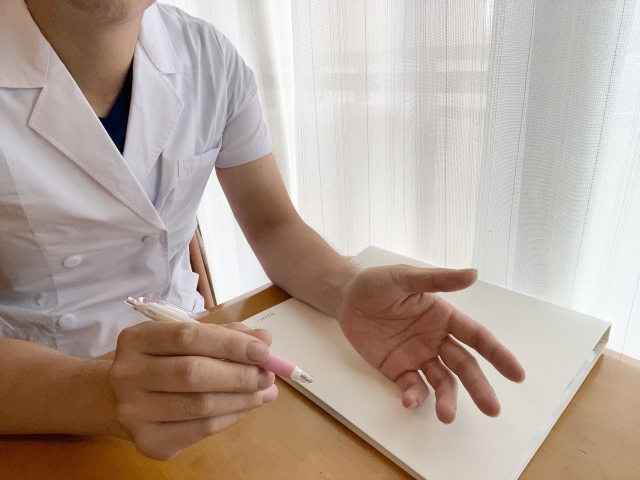 パーキンソン病になりやすい人の特徴とは?確認しておきたい予防方法